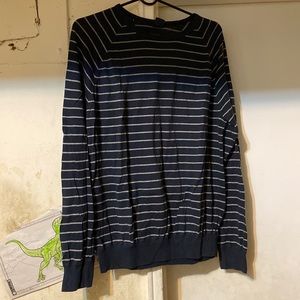 Gap sweater